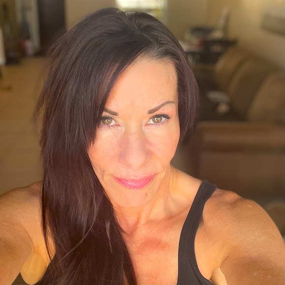 Meet your Posher, Andrea - Picture 1 of 1